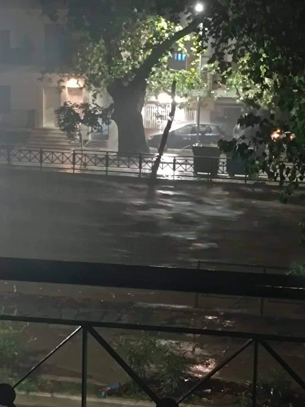 Πηγή: https://www.facebook.com/photo.php?fbid=23997166899899331&set=p.23997166899899331&type=3