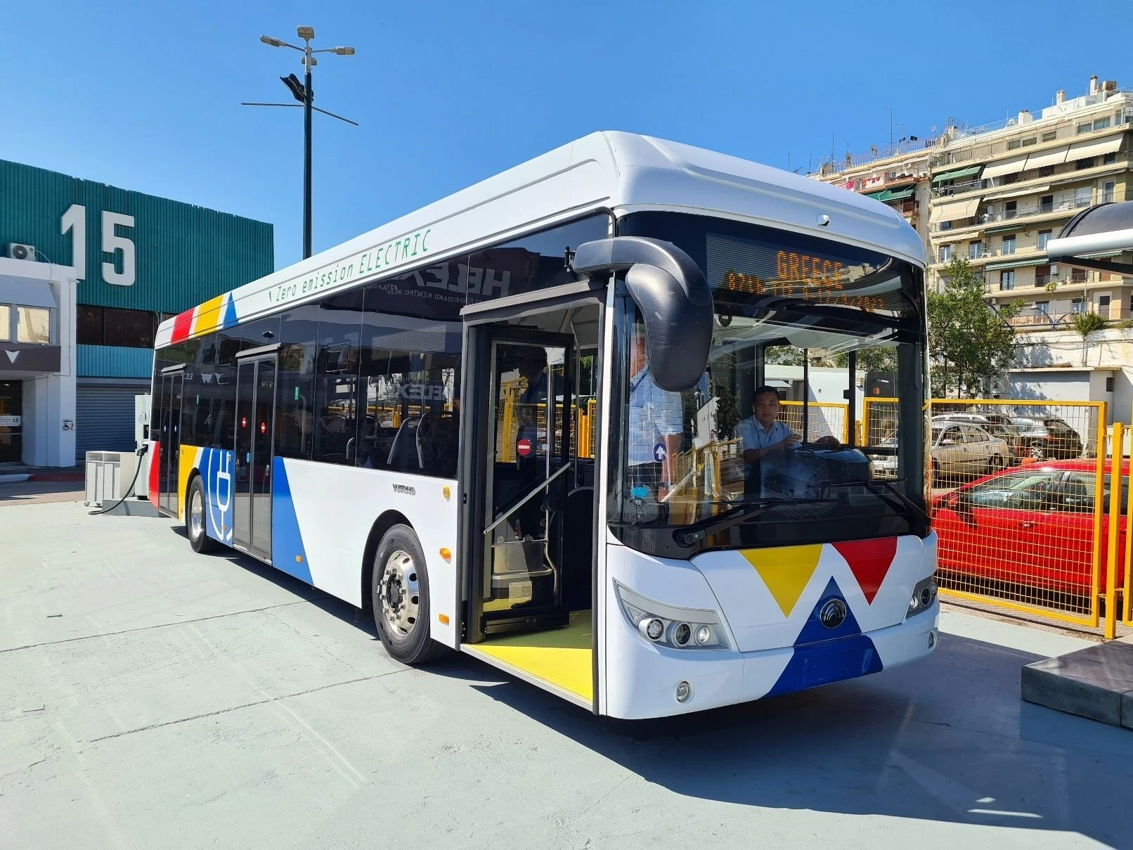 electric-leoforeio.jpg