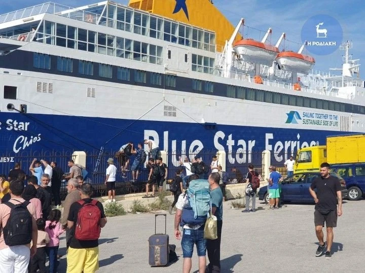 rodos-metanastes-diadilosi-kinitopoiisi-limani-prosfyges3.jpg