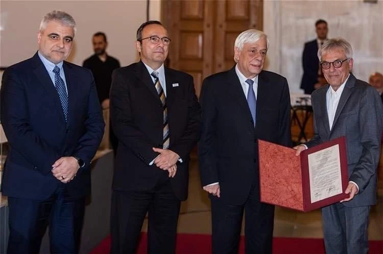 kalfas-vasilis-proinos-kafes-parea-vraveio-ite.JPG