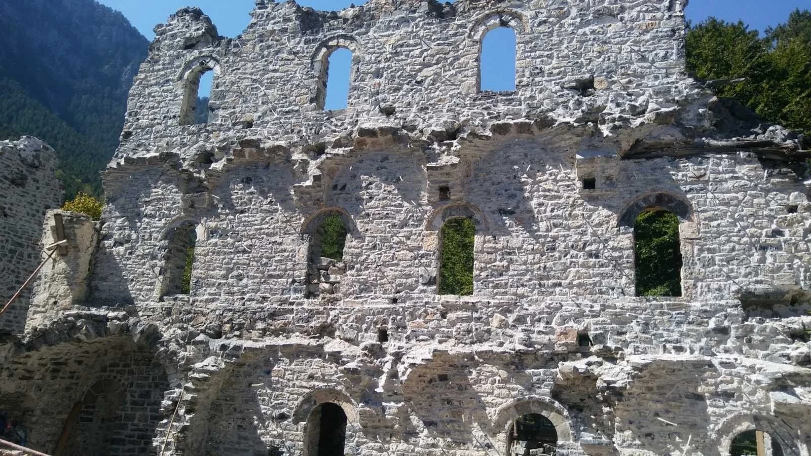 palaiasmonistoyaghioydionisioyenolympo4.JPG