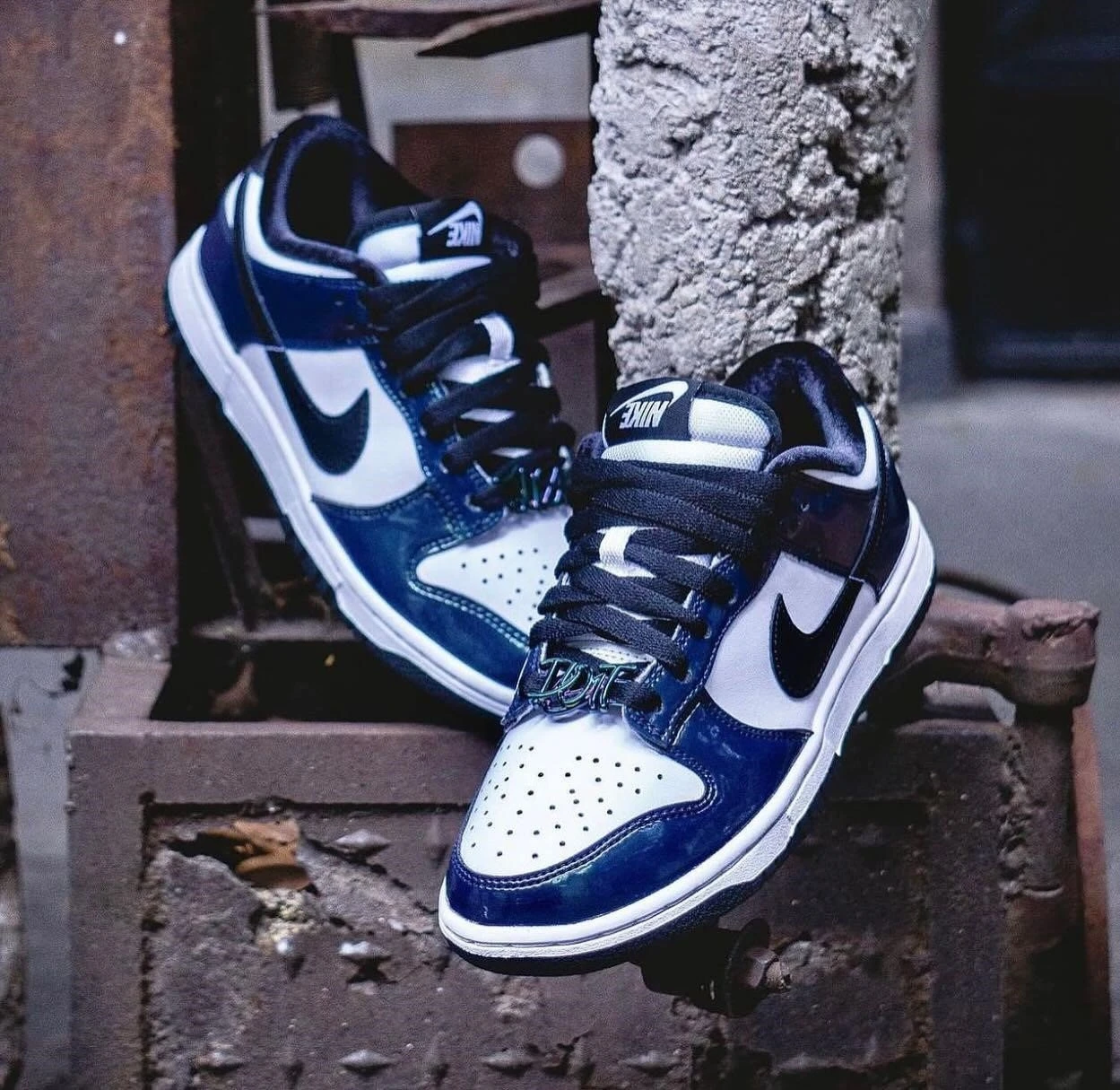 hustling-shop13.jpg