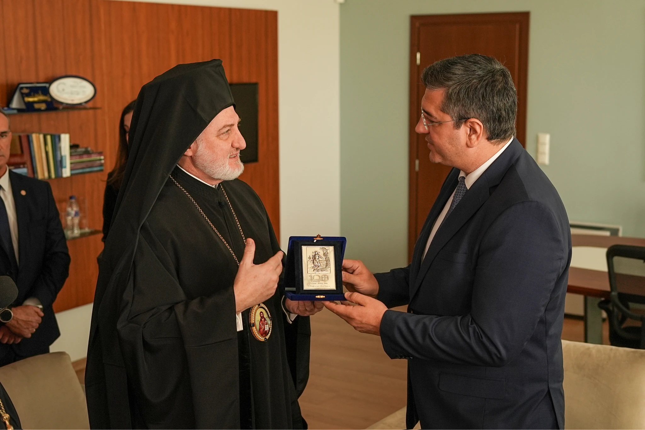 tzitzikostas-elpidoforos-1.png