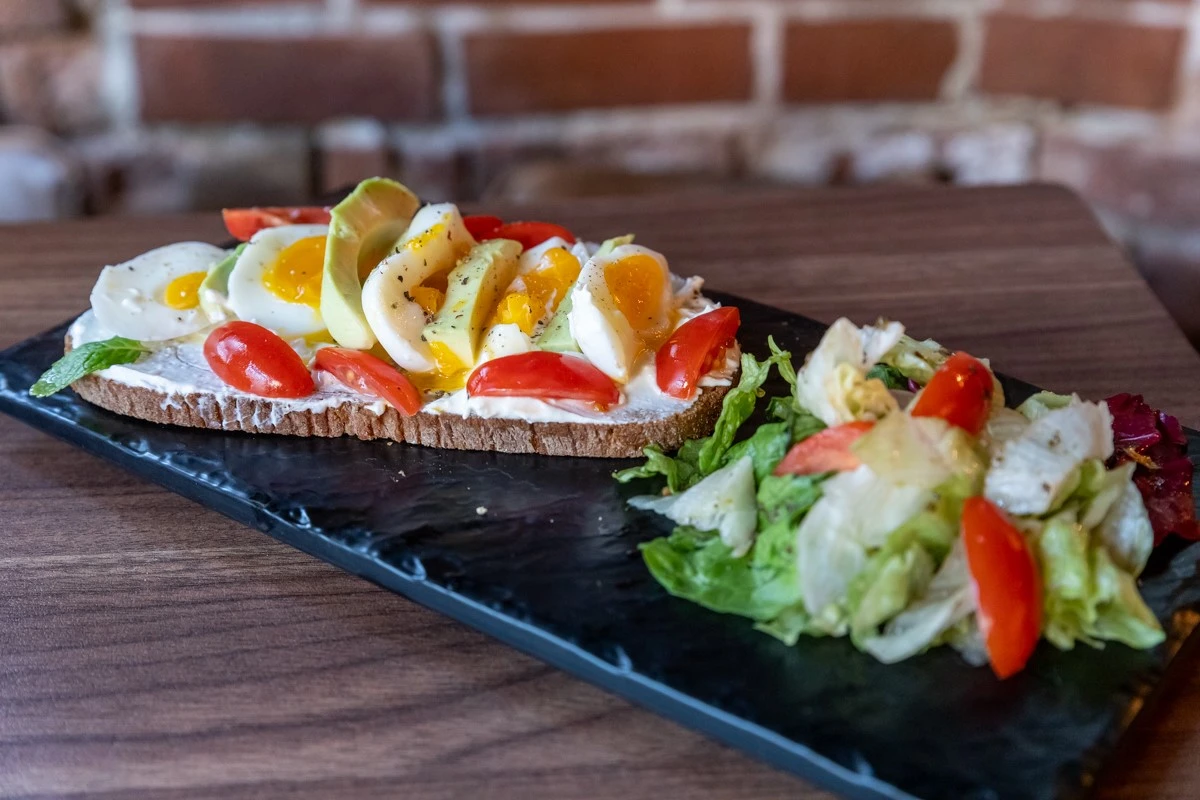 lena-s-bistro-8.jpg