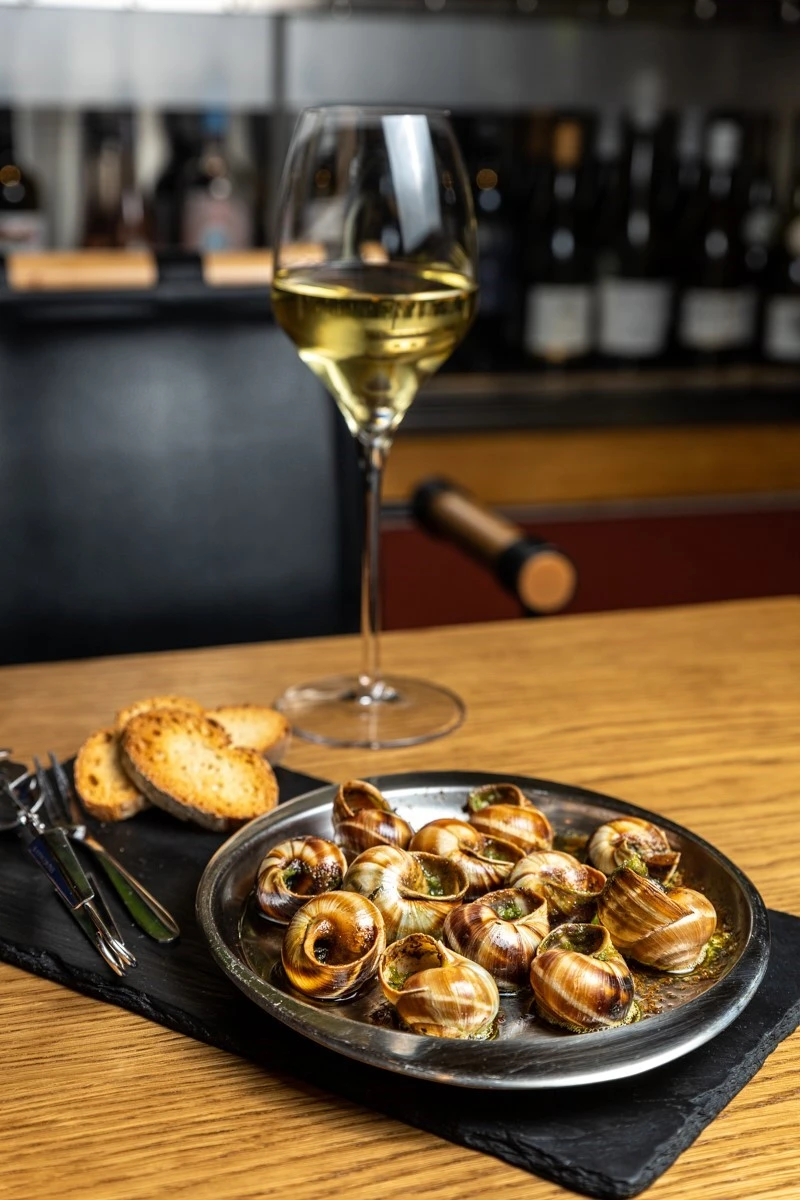 methi-bistro-wine-bar16.jpg
