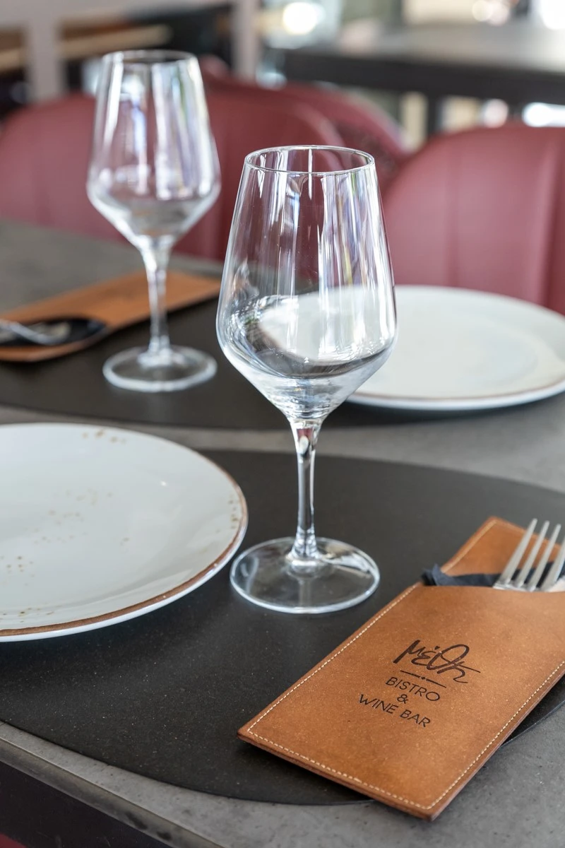methi-bistro-wine-bar3.jpg