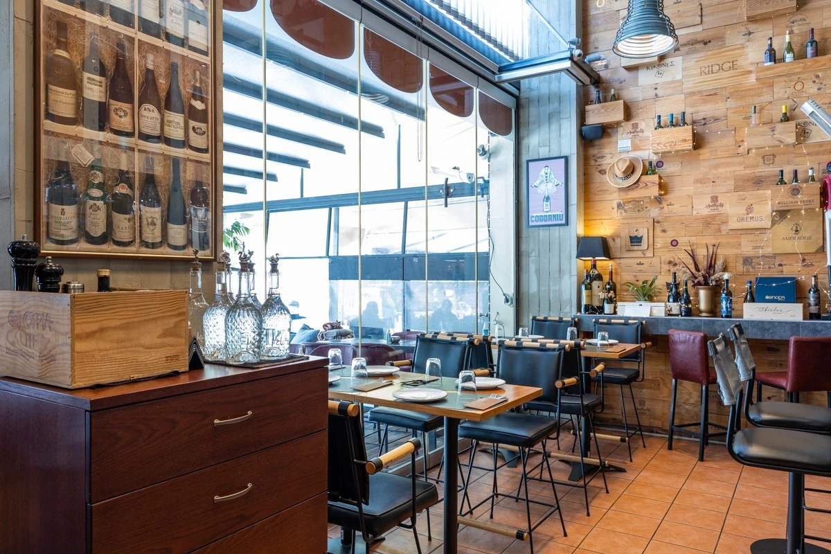 methi-bistro-wine-bar7.jpg