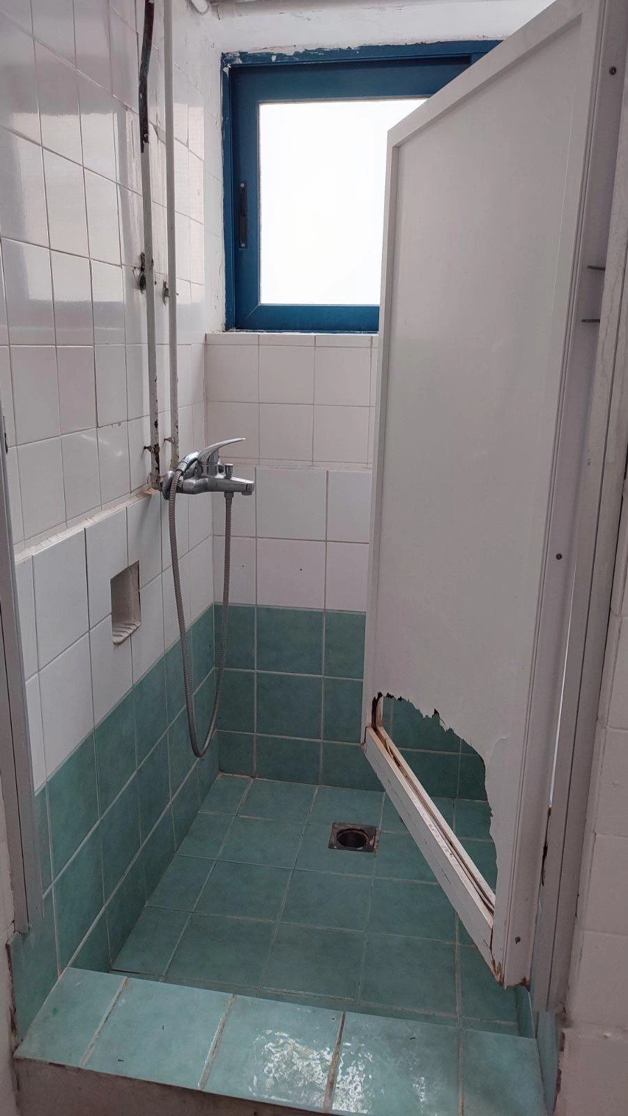 spasmeni-porta-se-koinochristo-mpanio.jpg
