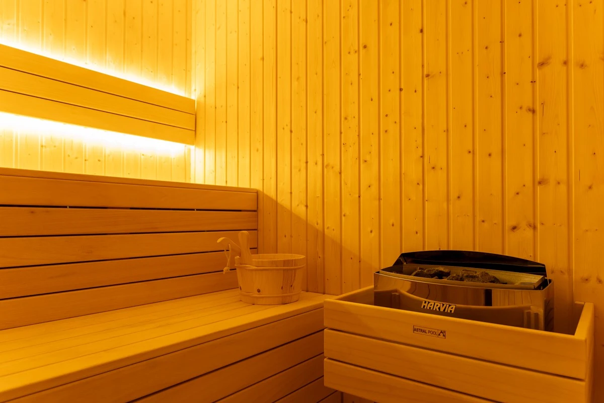 absolute-massage-and-spa20.jpg