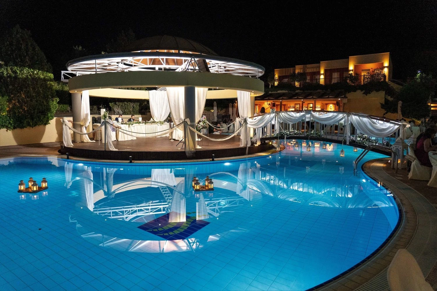 ambassador-hotel3.jpg