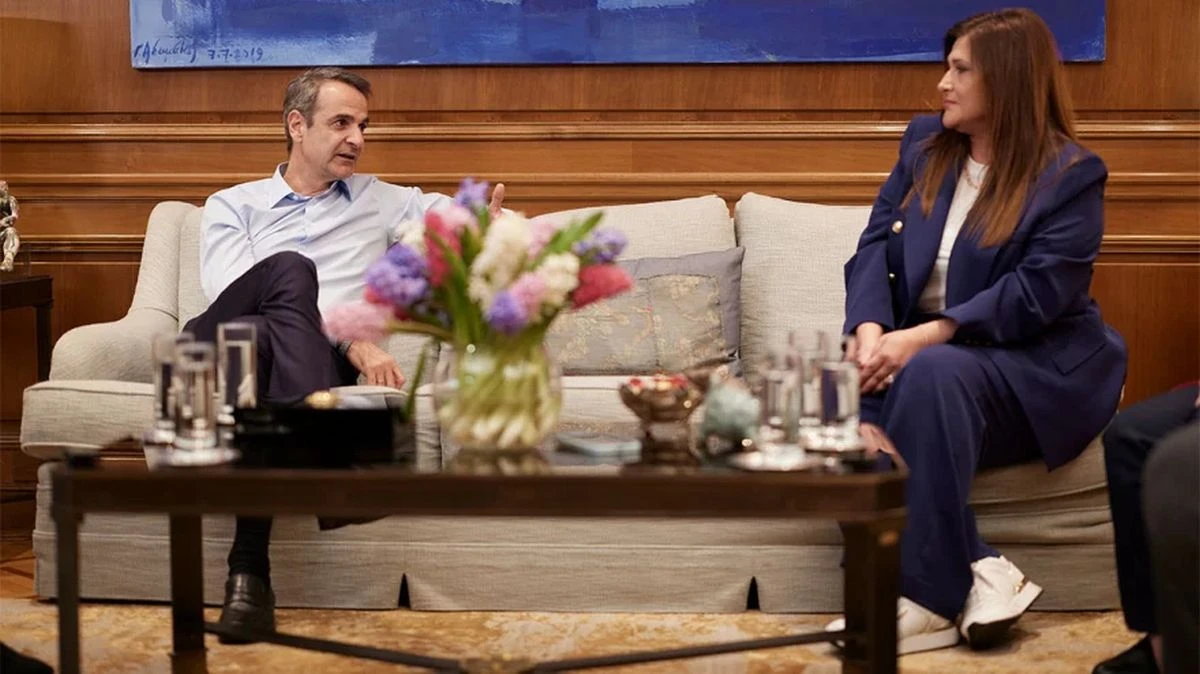 mitsotakis-gynaikes-3.jpg
