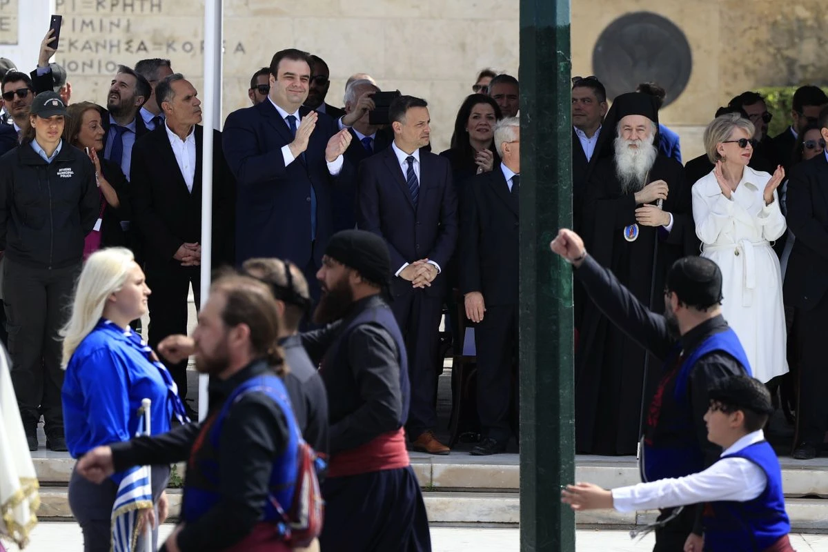 parelasi-athina-25-martiou-2024-mpanta-dimou-athinaion-7.jpg