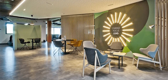 deloitte.png?v=0