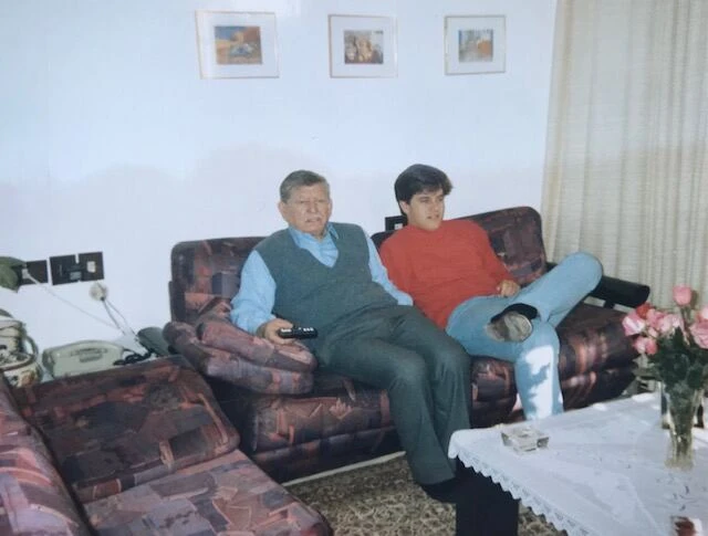 gioutikas-proinos-kafes-26-me-pappoy.jpg