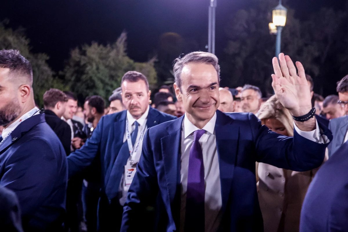 mitsotakis8.jpg