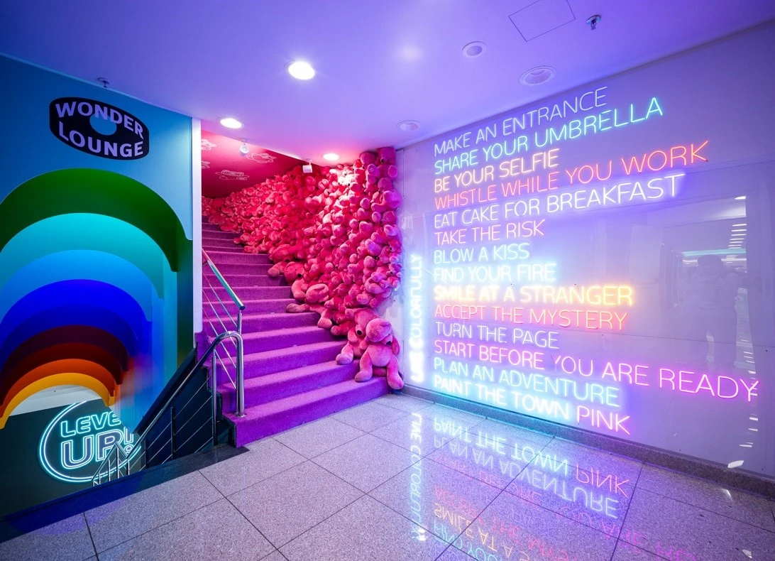 wonderlounge4.jpg