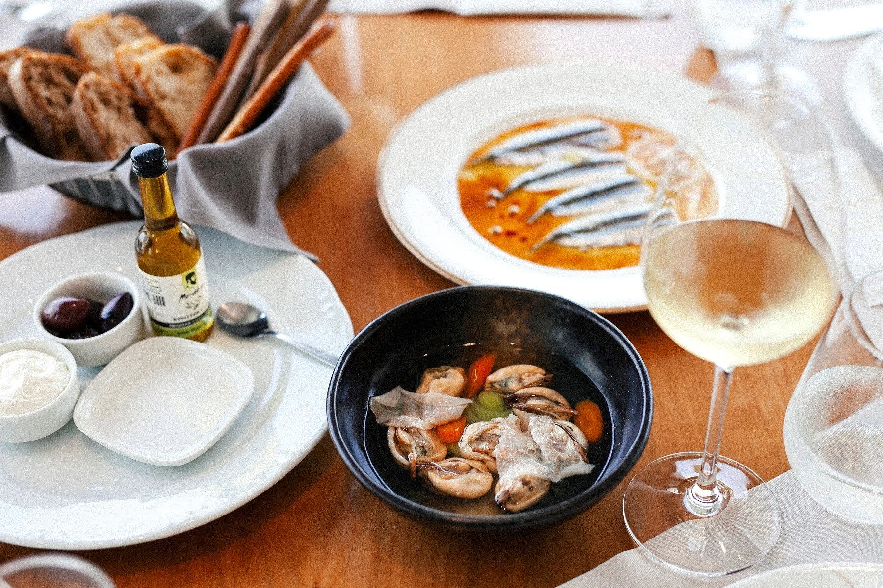 salonika-restaurant-6.jpg