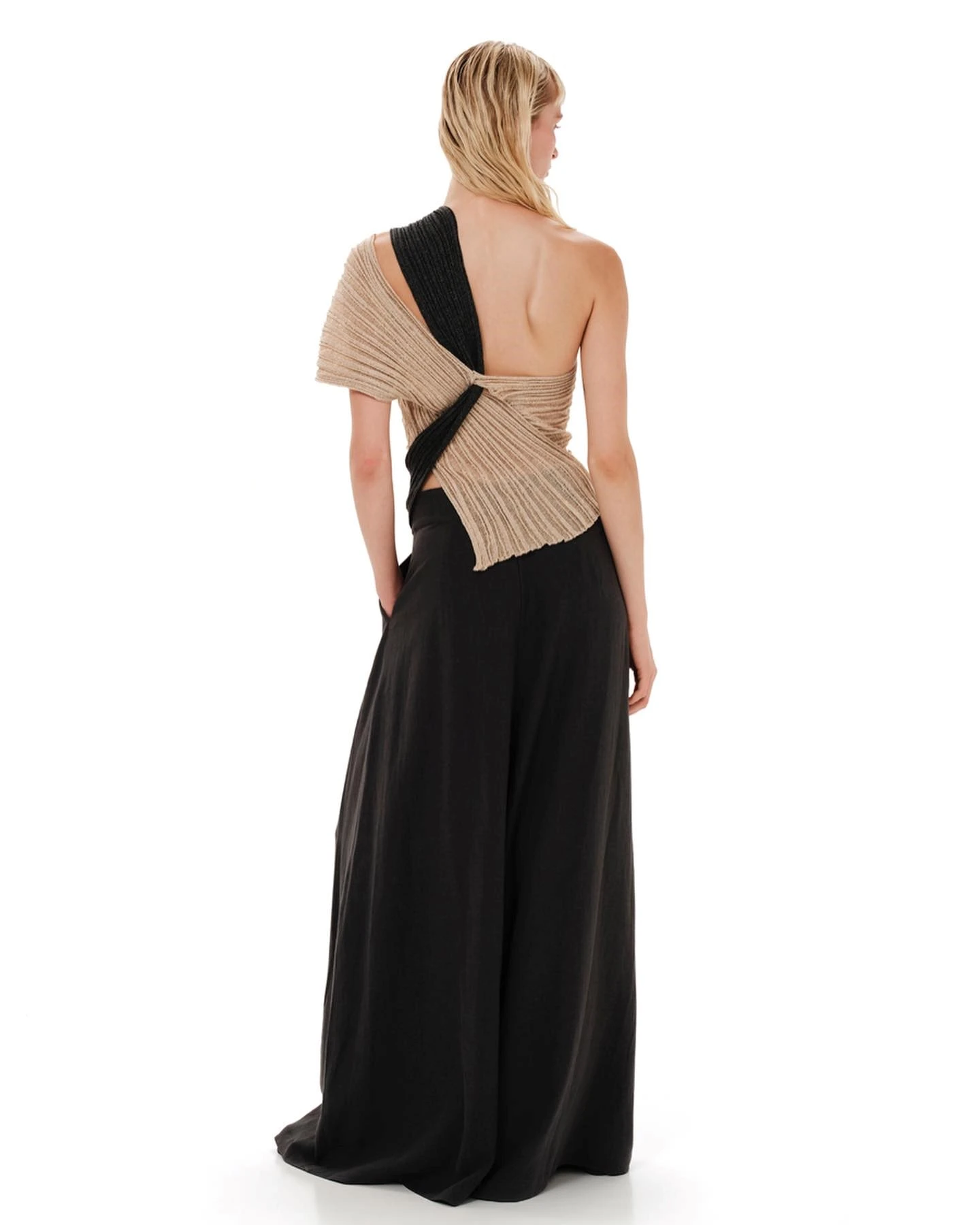 dresscode17.jpg