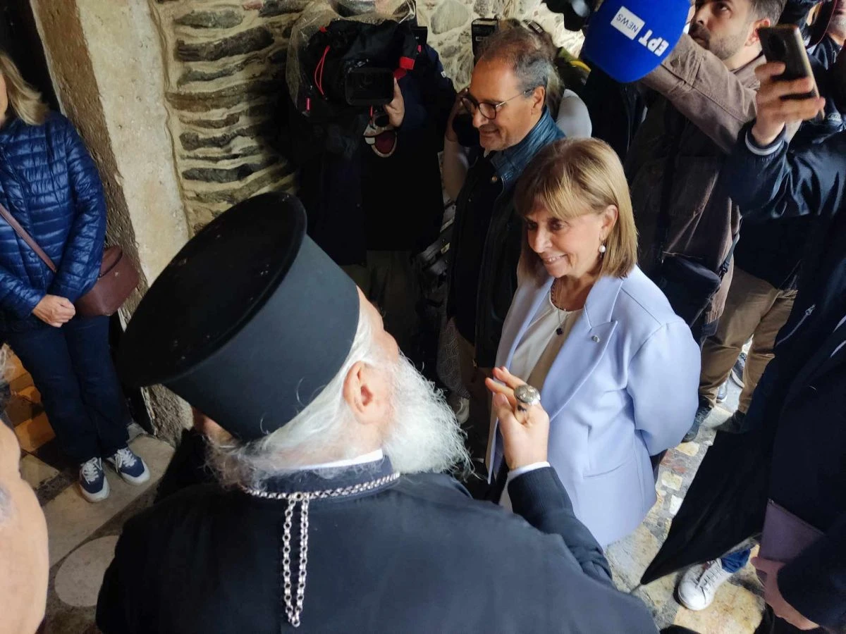 sakellaropoulou-euosmos5.jpg
