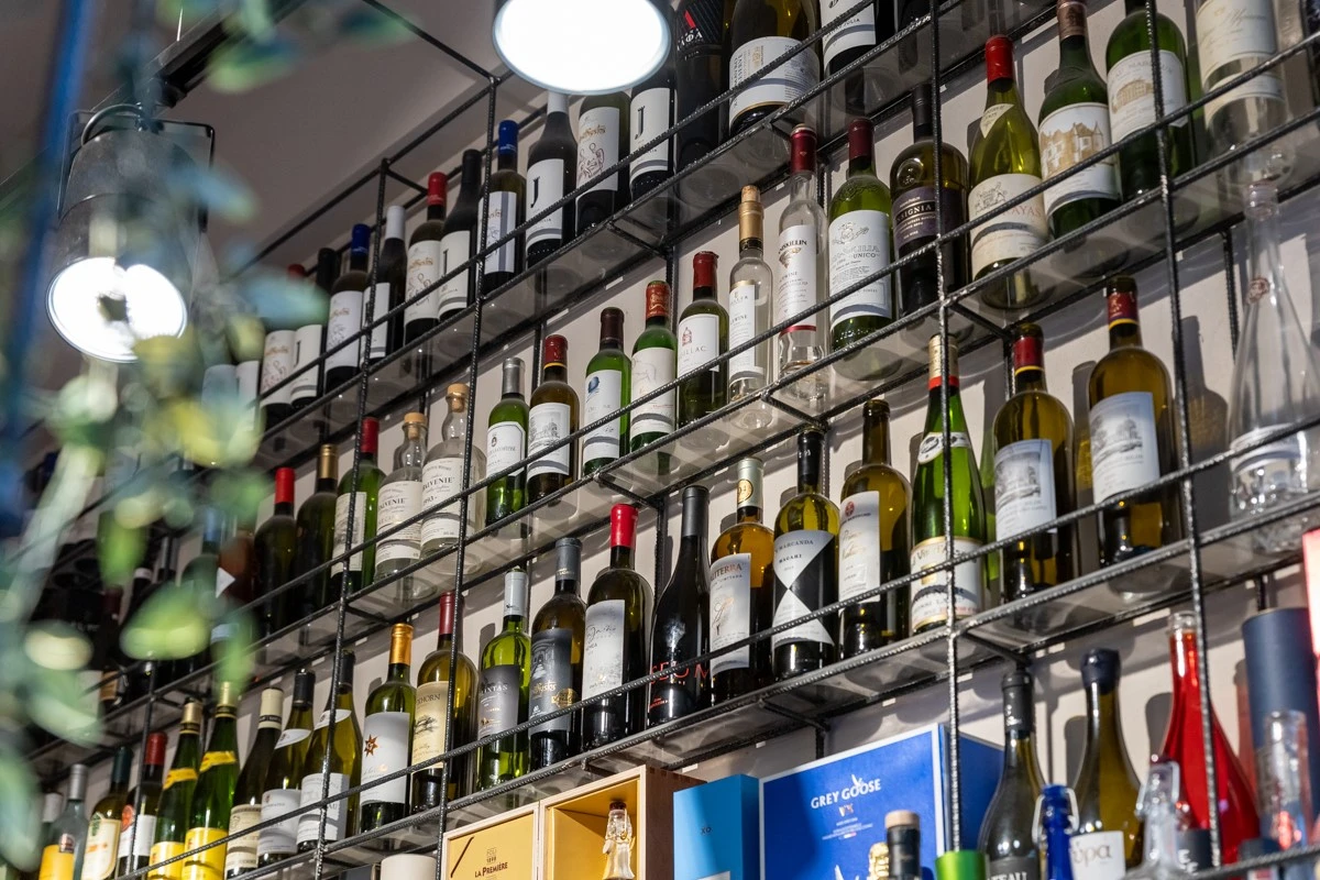 wine-hideout8.jpg