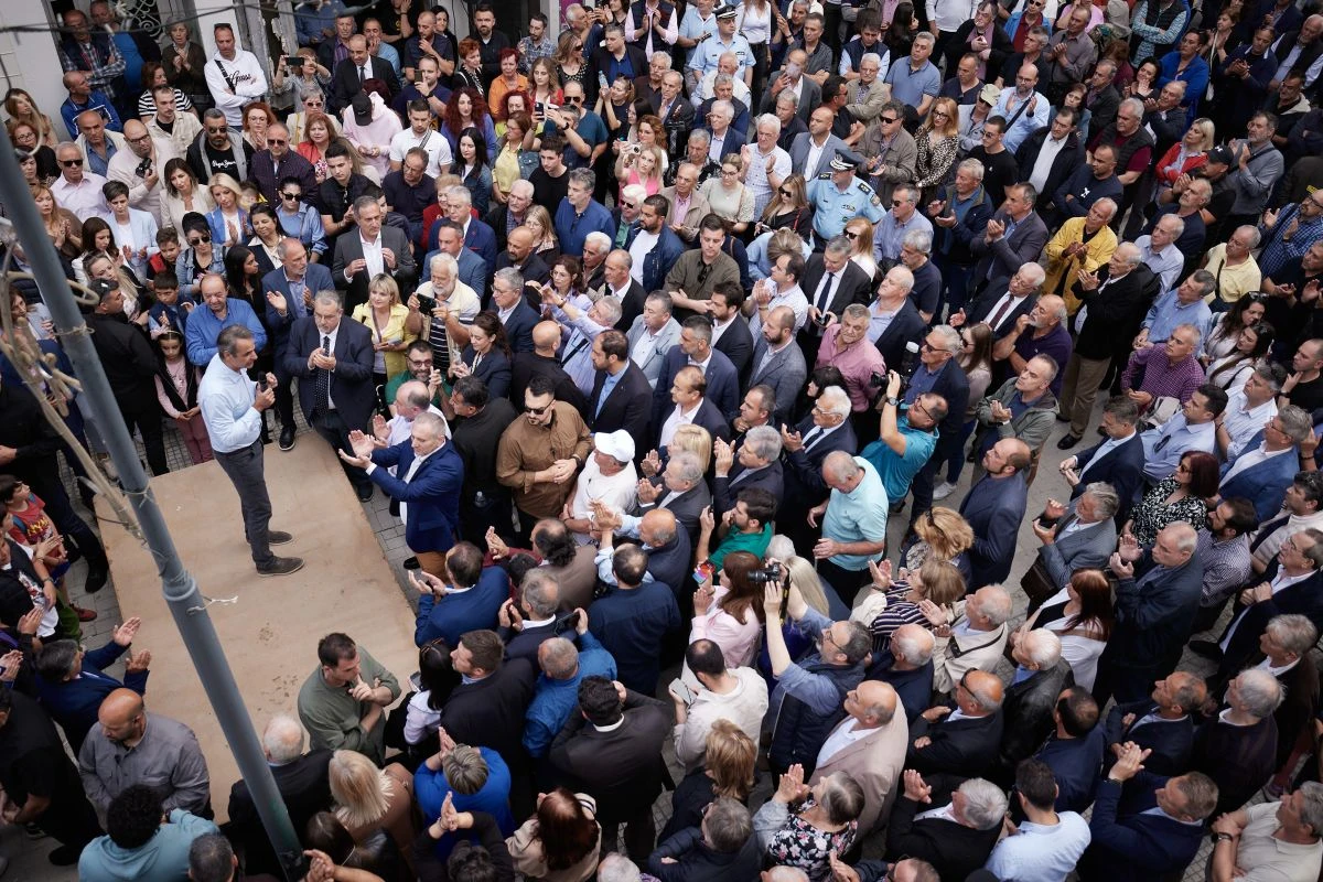 Στιγμιότυπο από την περιοδεία του πρωθυπουργού στη δυτική Μακεδονία - Eurokinissi