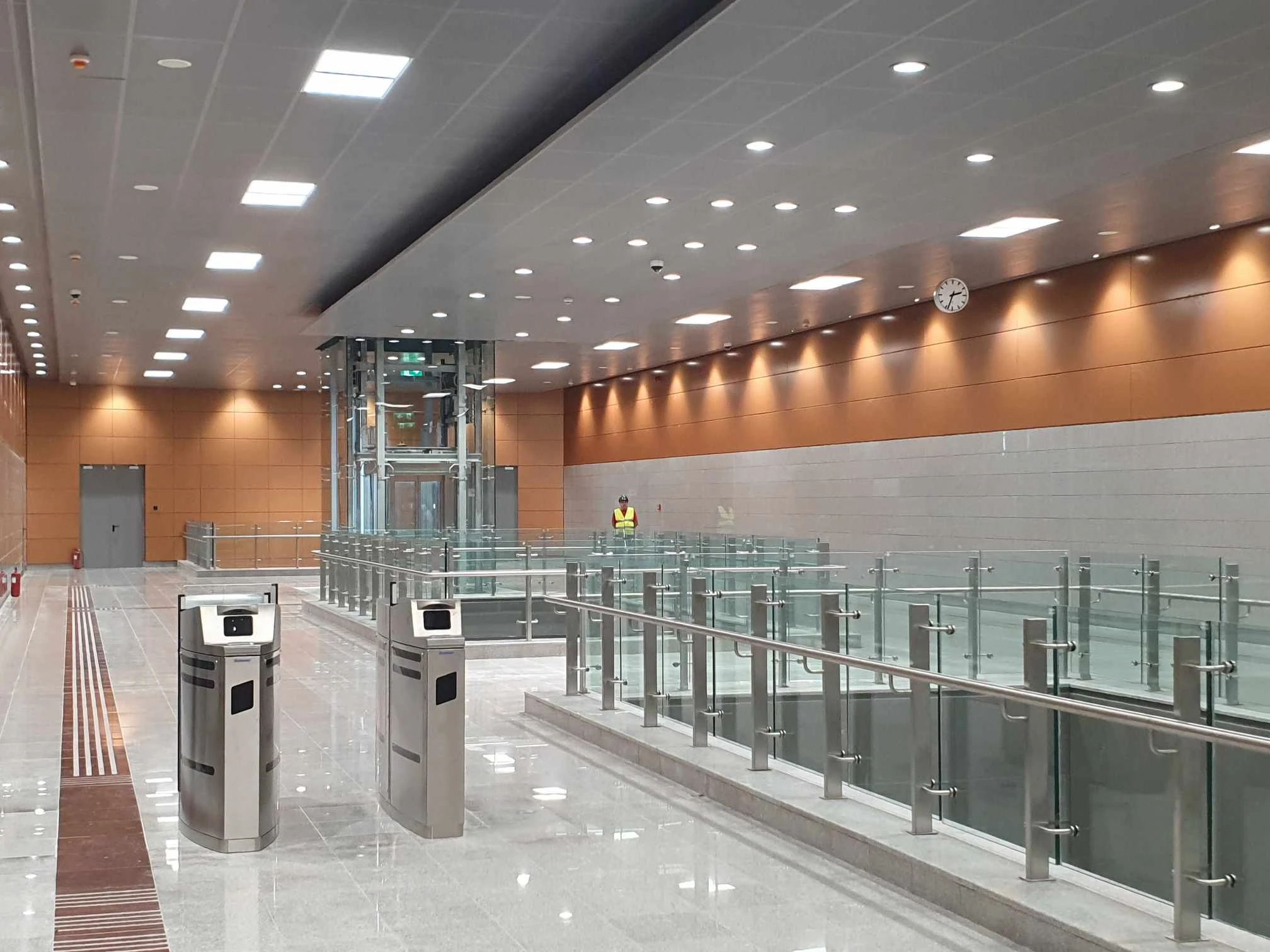 nea-elvetia-metro-5.jpg