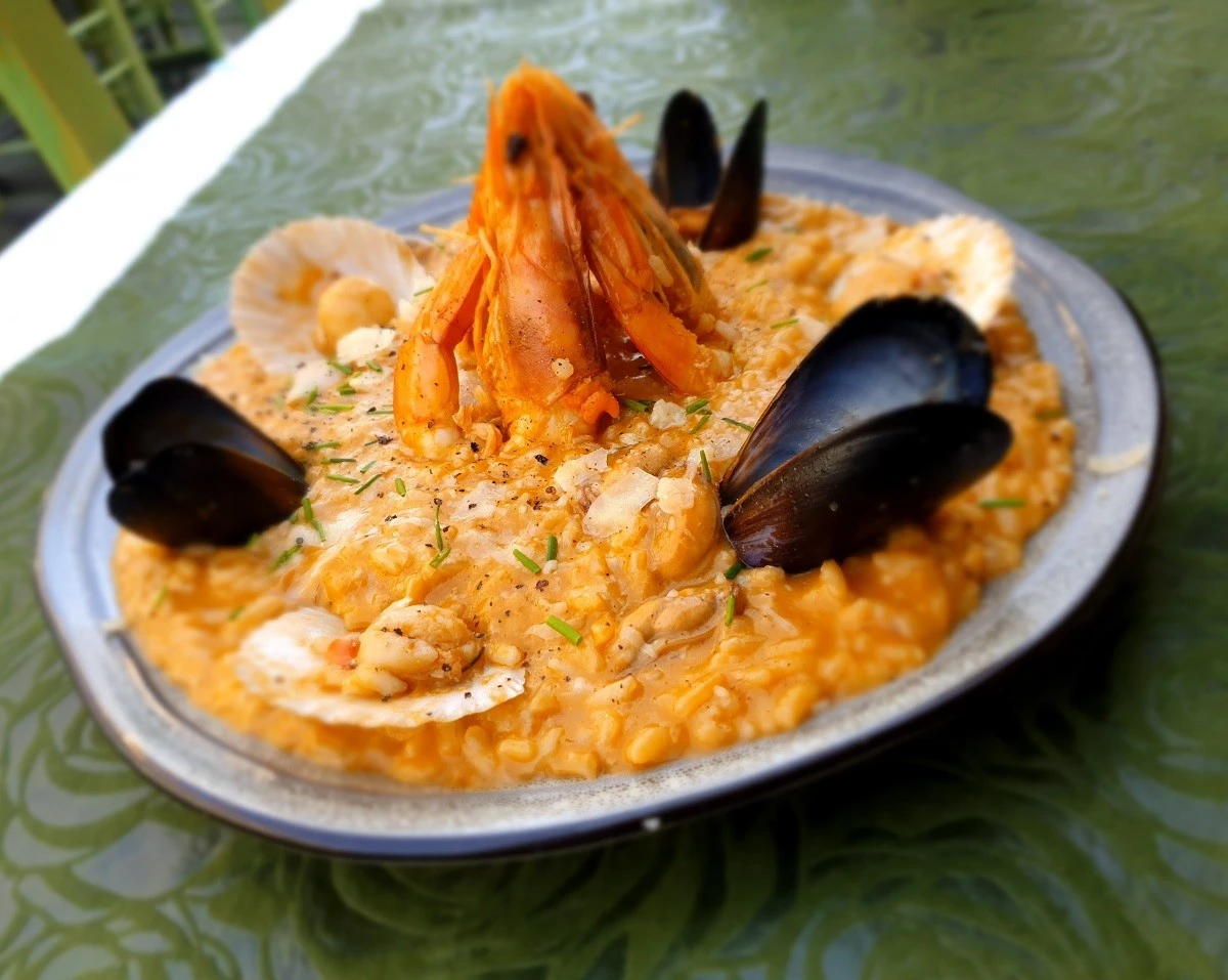 psarotaverna-tzitzikas-13.jpg
