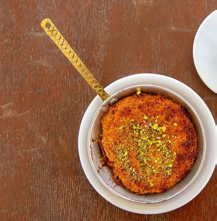 meze-apo-tin-poli13.jpg