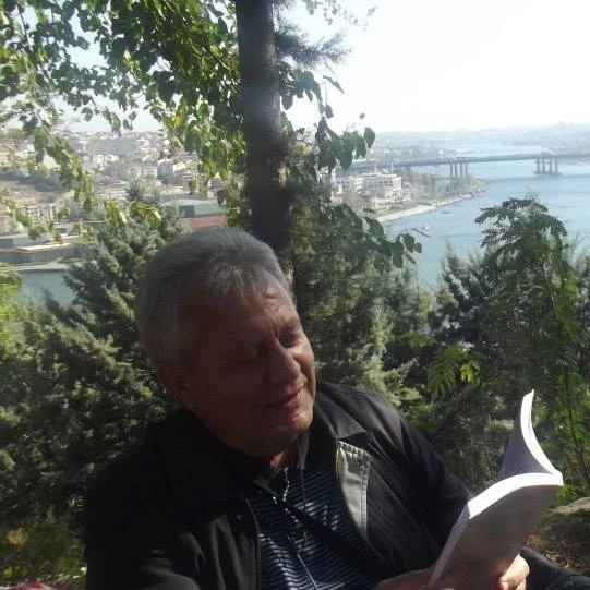 antonis-mantzaris.jpg