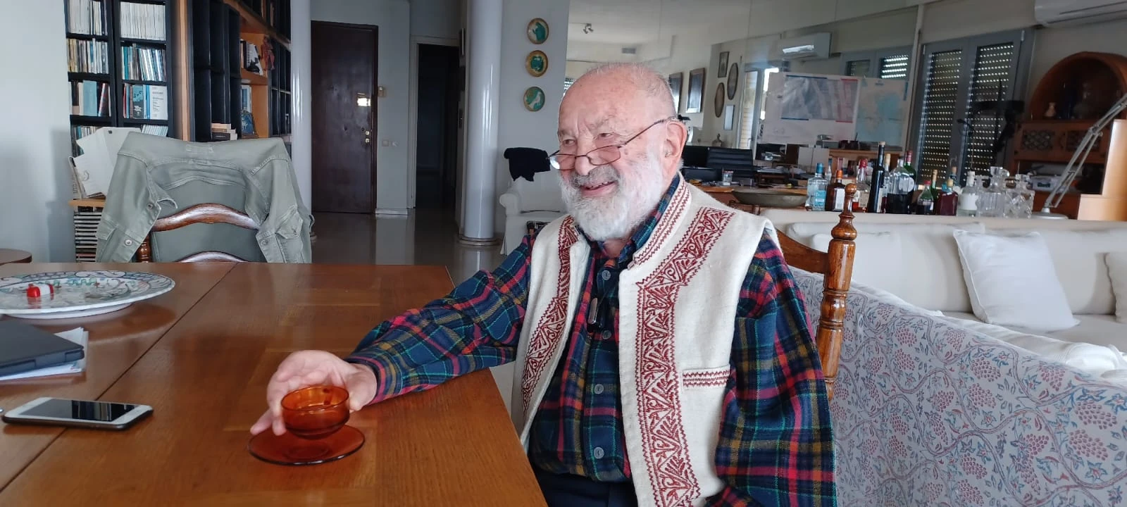 stelios-nestoras-proinos-kafes.JPG?v=0