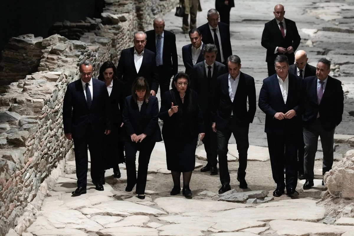 apokalyptiria-egkainia-stathmos-metro-venizelou-noemvrios-20240421.jpg