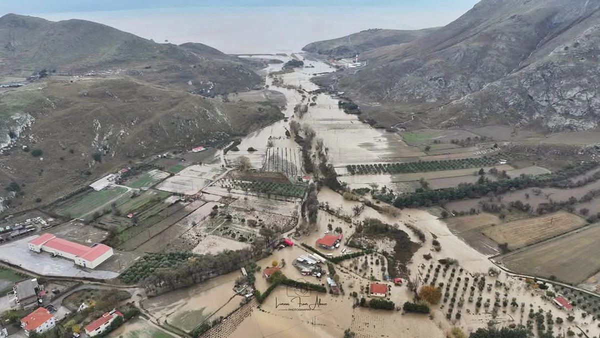 Πηγή: https://www.limnosreport.gr/featured/228186/kakokairia-bora-limnos-eikones-apokalypseis-apo-tin-theominia/