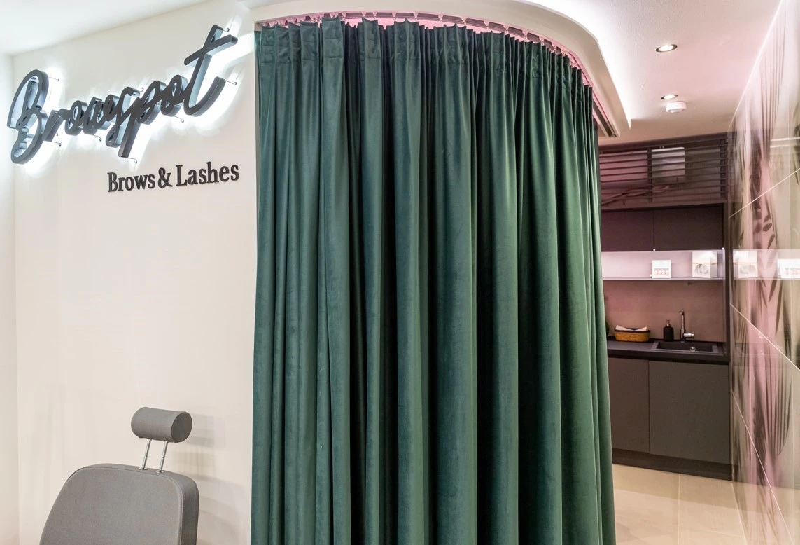 nailspot24.jpg