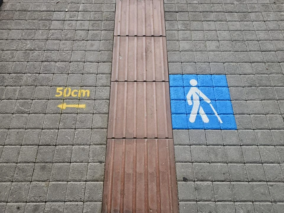 simansi-tyflwn.jpg
