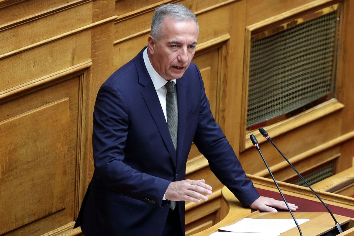 efimerida-kalafatis-vouli.jpg?v=0