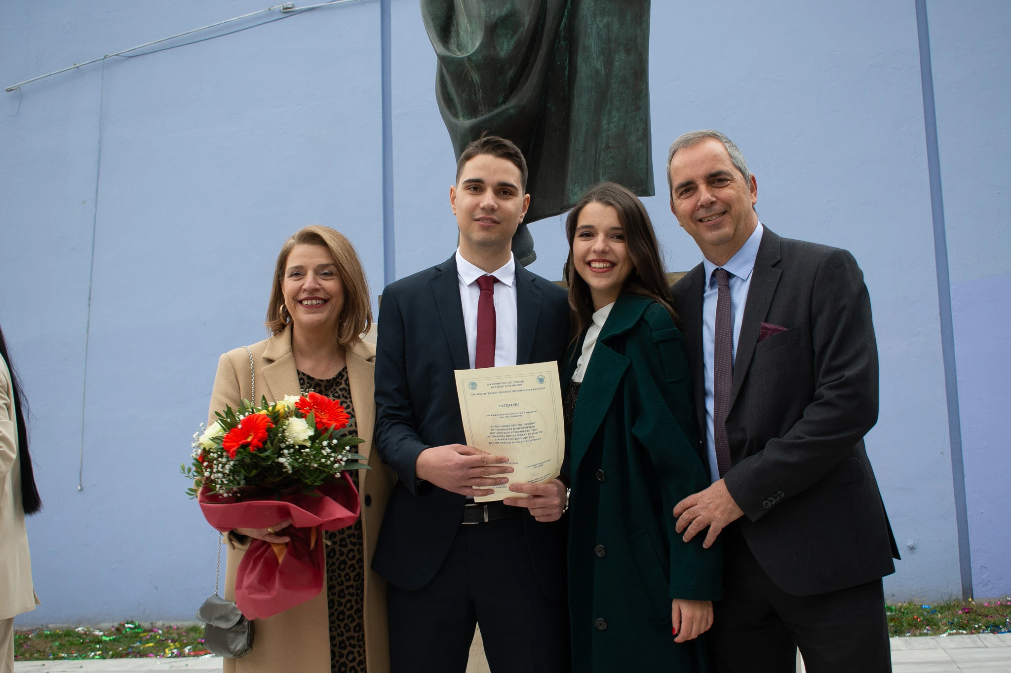 galloy-oikogeneia-simera.jpg