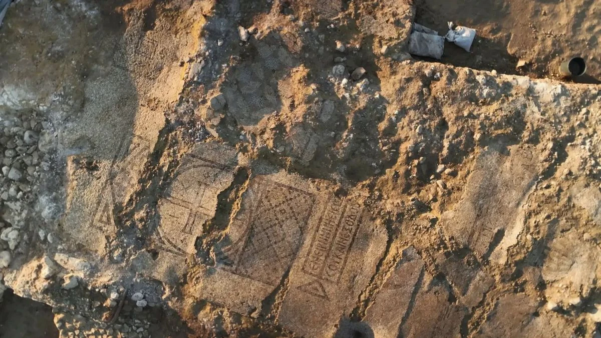 israel-elliniki-epigrafi-psifidoto-arxaiologiko-evrima-3.jpg