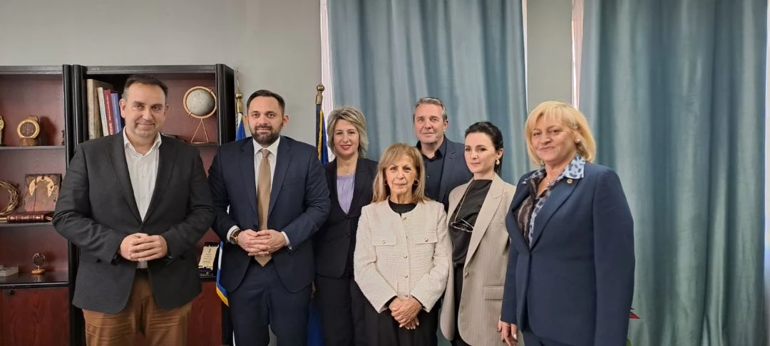 250129-sinantisi-tis-perifereiarchi-kentrikis-makedonias-athinas-aidona-me-dimarchoys-tis-pe-chalkidikis-foto-2.jpg?v=0