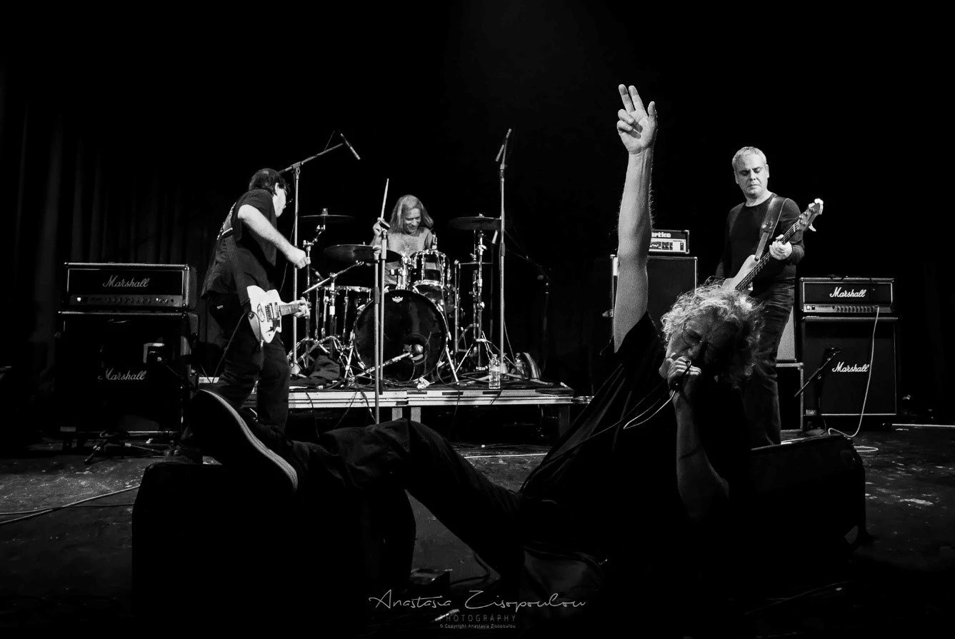 mikri-skini2.jpg?v=0