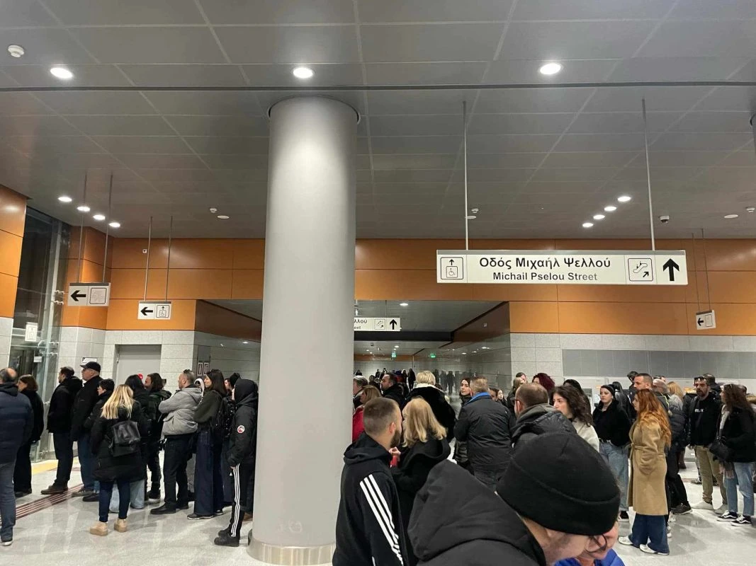 oures-metro-thessaloniki-stathmos-nea-elvetia-eisitiria-xalasmena-mixanimata-ekdotiria-diadilosi-den-exo-oxygono-tempi-ianouarios-20250401.jpg