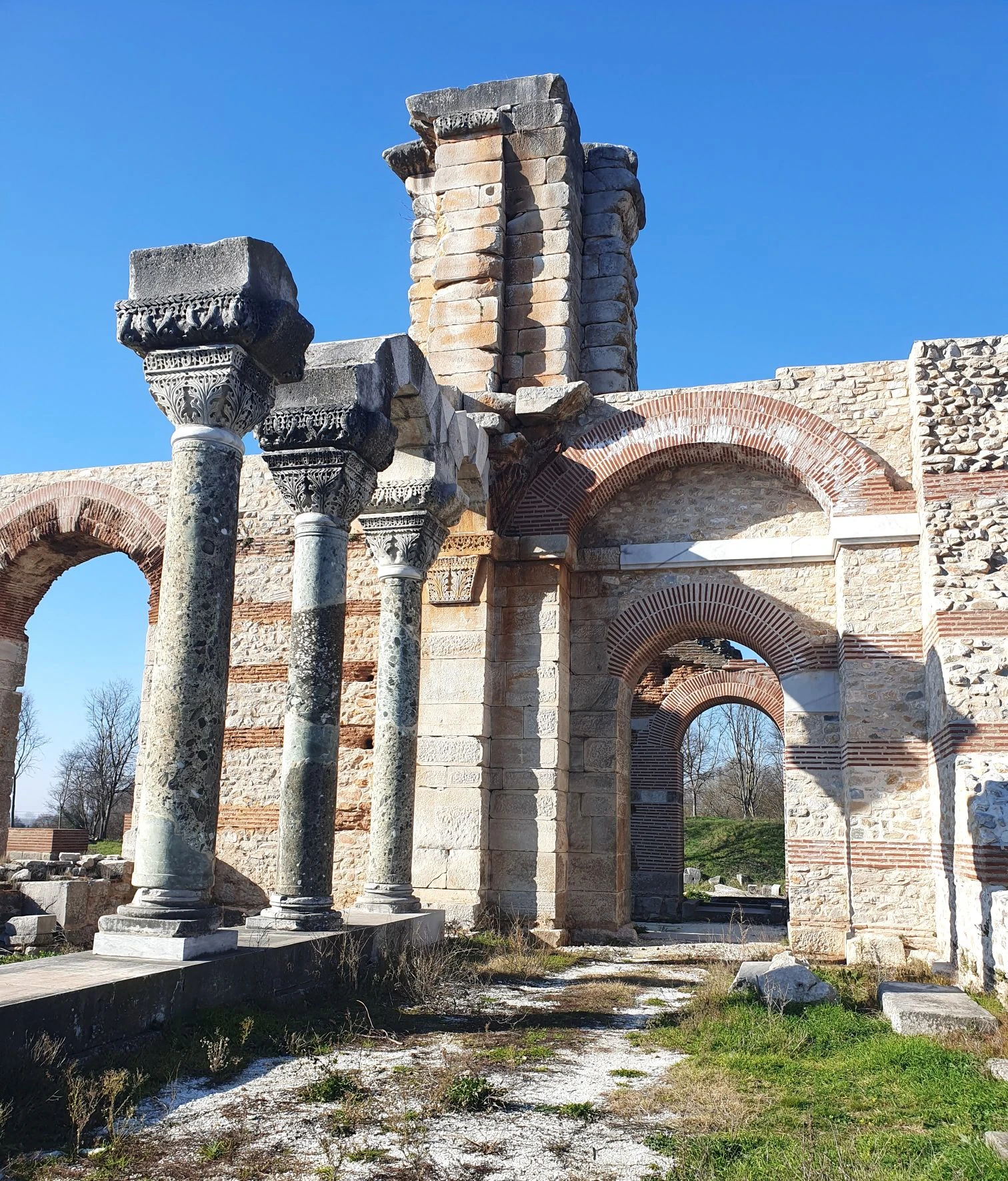 vasilikiv7-1.jpg