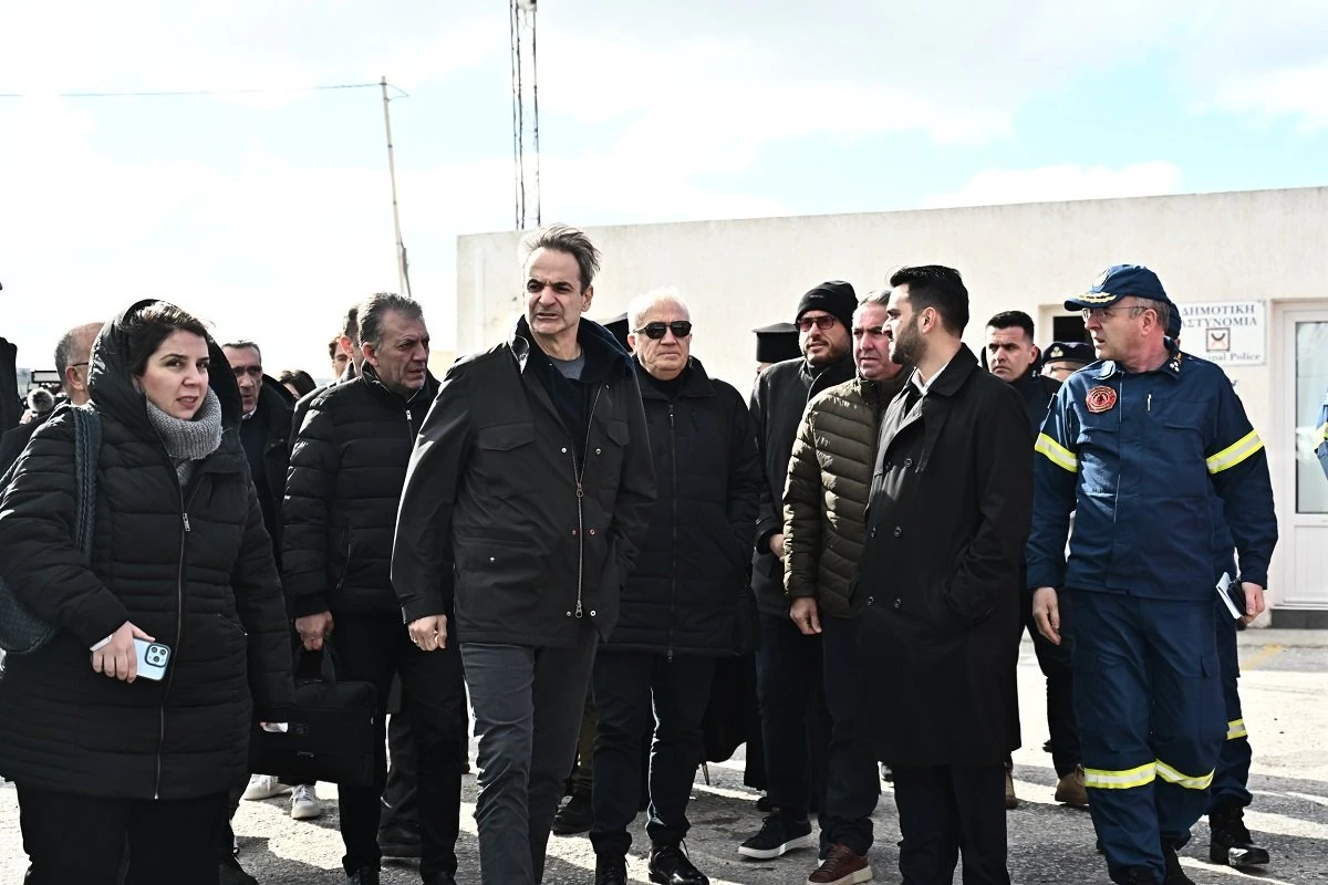 mitsotakhs-santorini-2.jpg?v=0