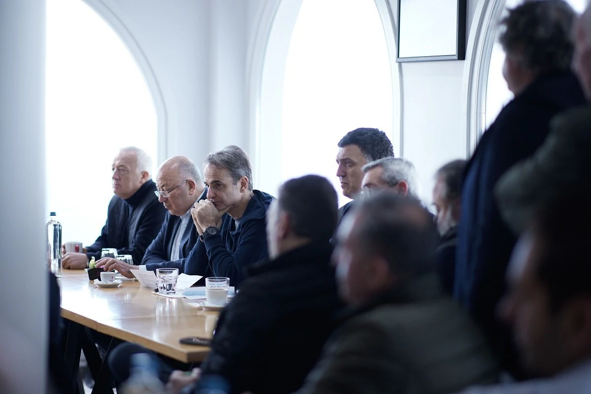 mitsotakis-santorini-1.jpg?v=0