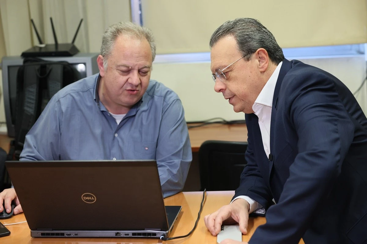 papazaxos-famellos-2.jpg?v=0