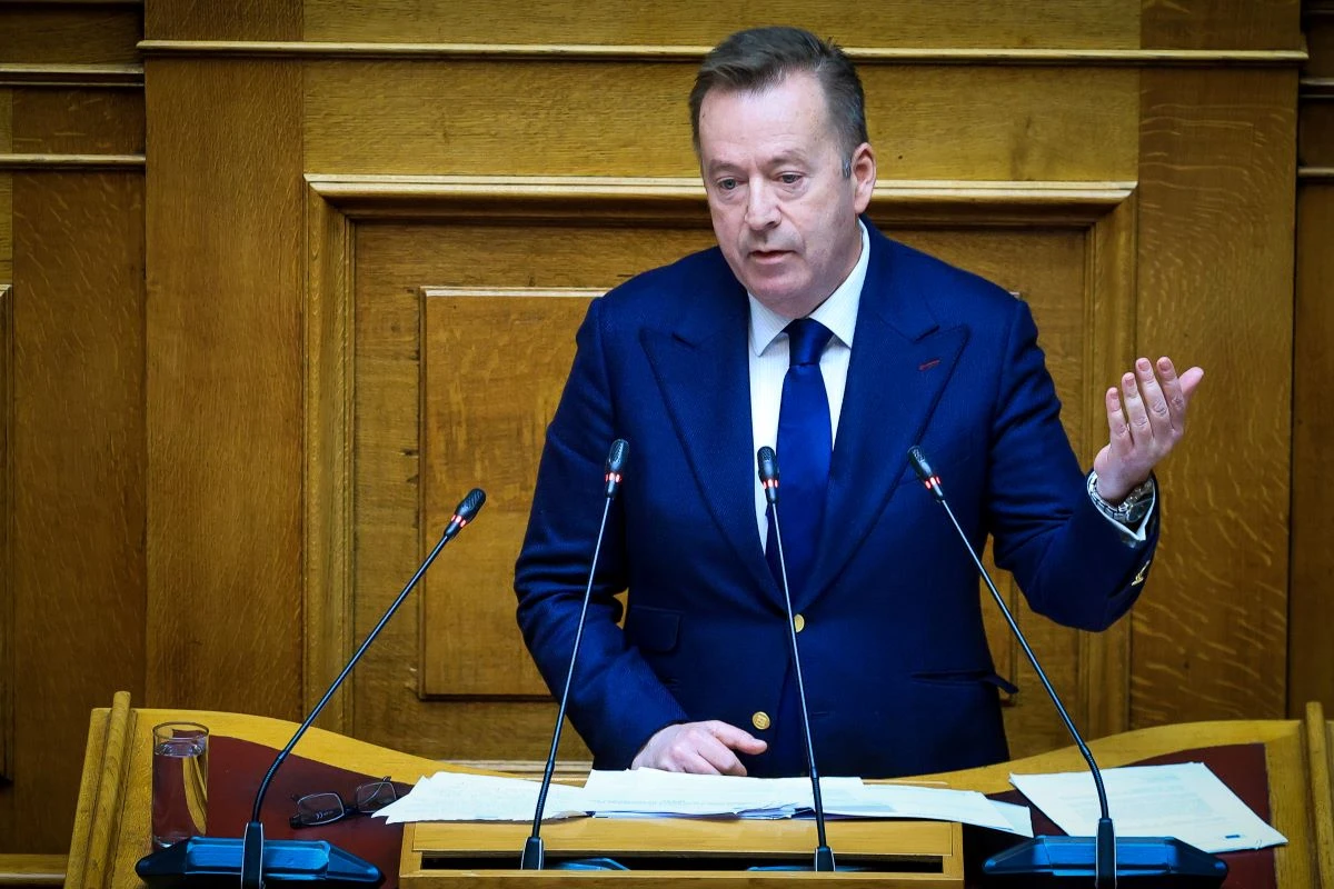 proanakritiki-4-3-2025-1.jpg?v=0