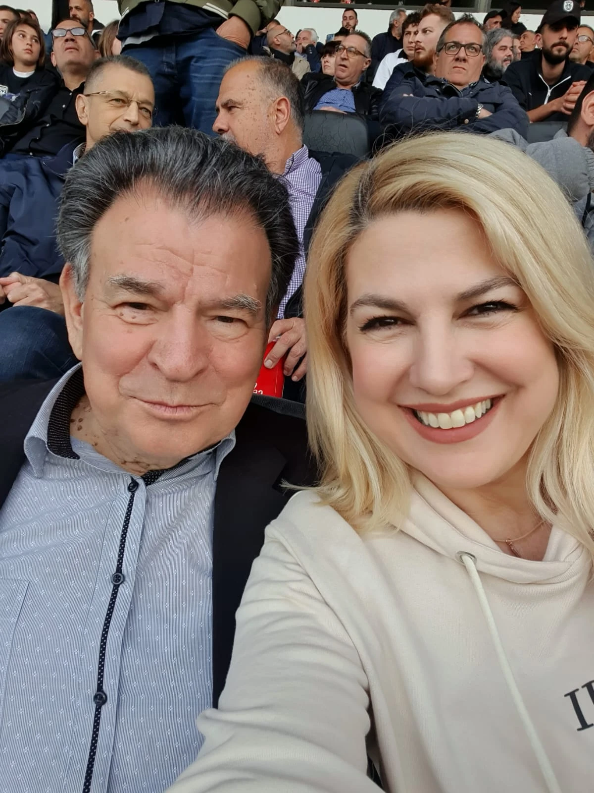 Με την πατέρα&nbsp;της στις κερκίδες της Τούμπας