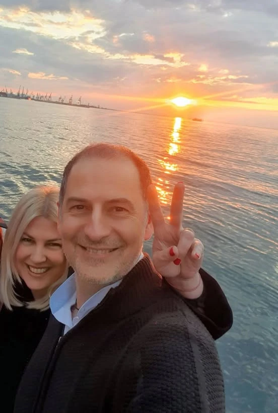 Με τον αδελφό της Γιώργο σε πρόσφατη&nbsp;selfie&nbsp;στην παραλία της Θεσσαλονίκης