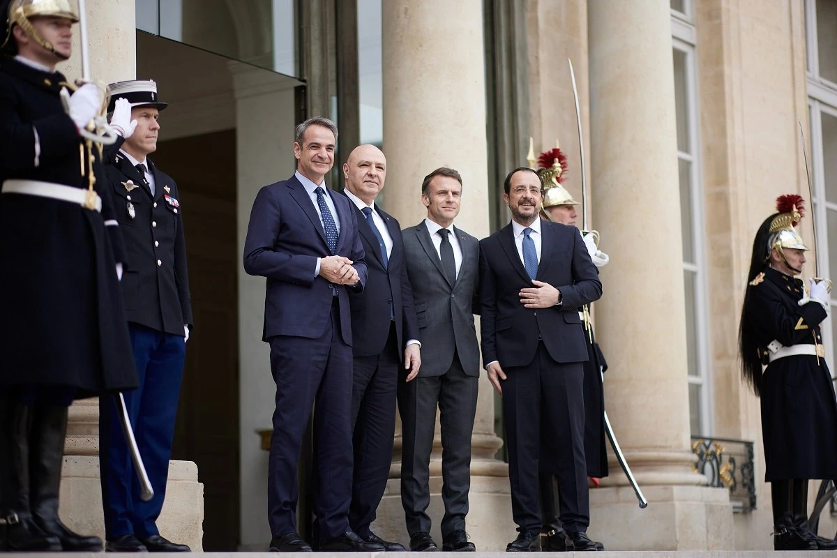 mitsotakis-macron-xristodoulidis-1.jpg?v=0