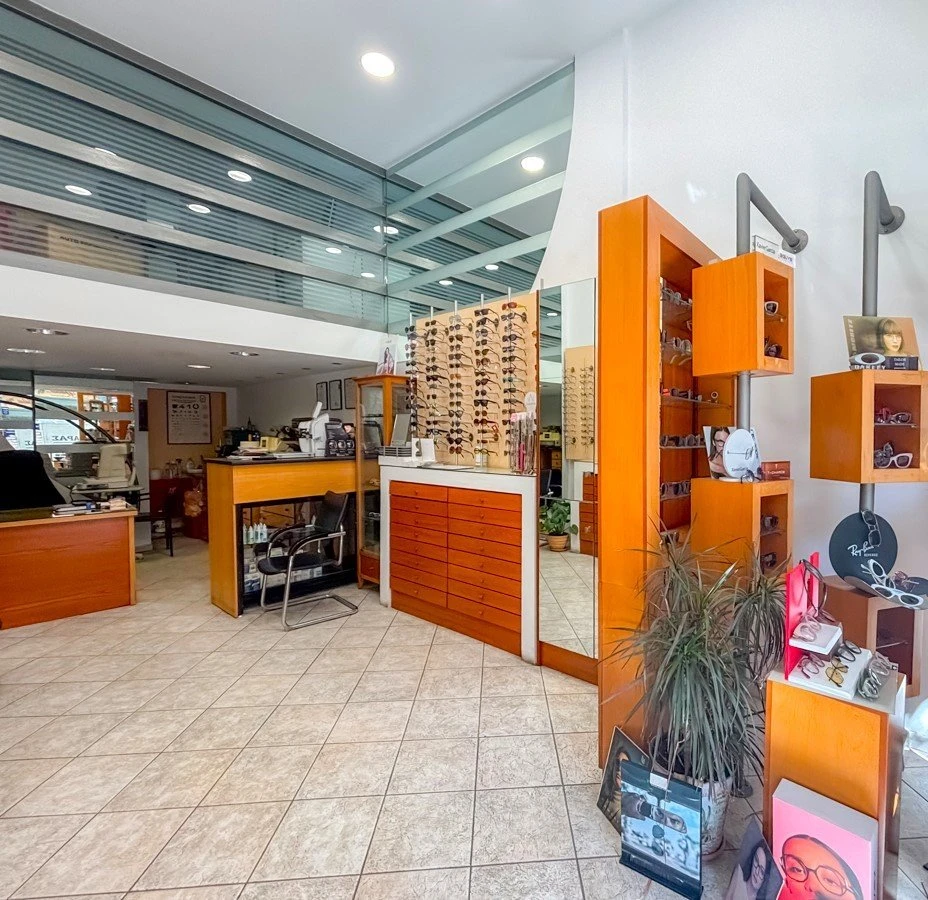 optika-tsioukis4.jpg?v=0