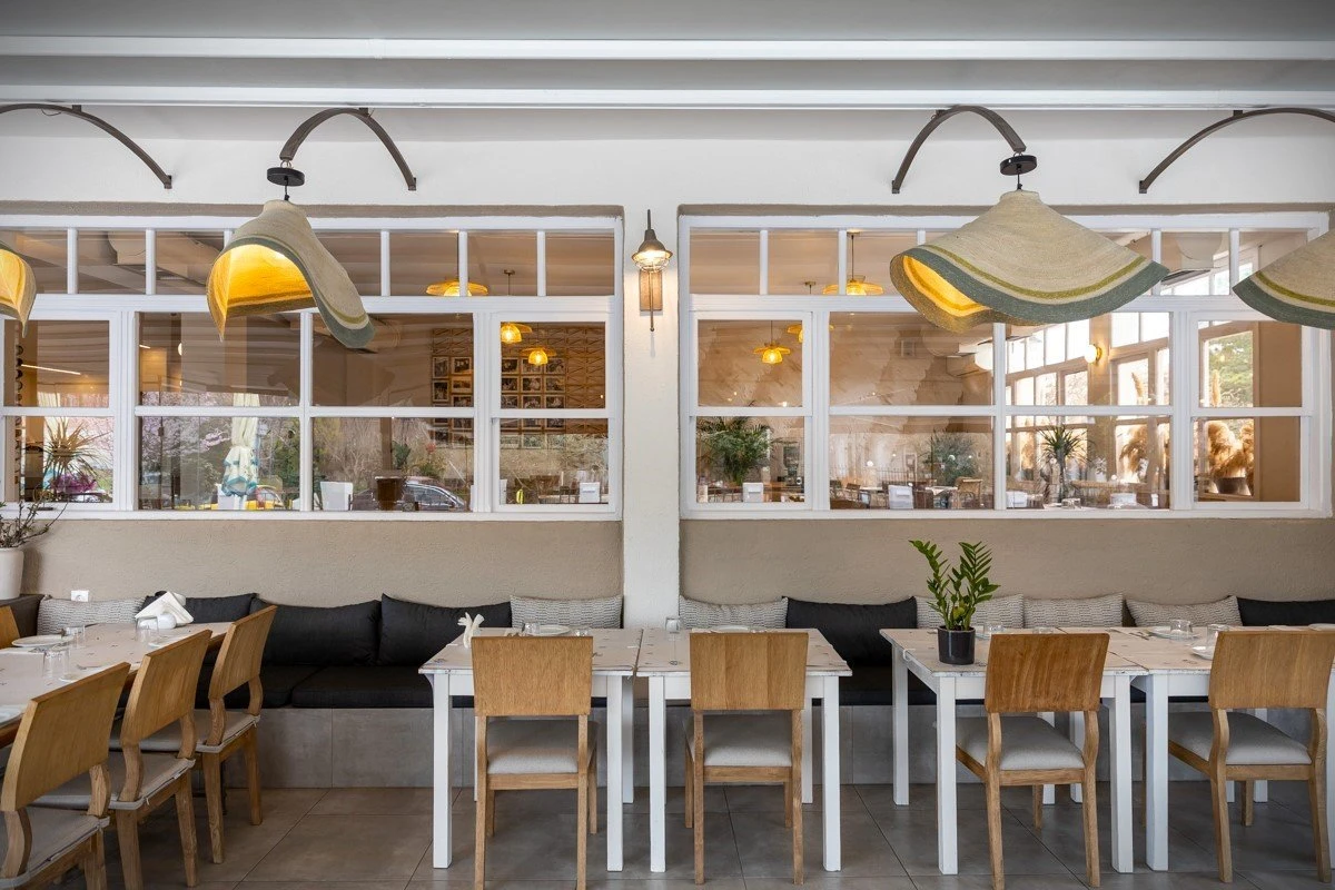 paris-restaurant6.jpg?v=0